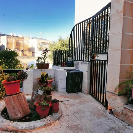 Modern Bedroom 3* Gzira